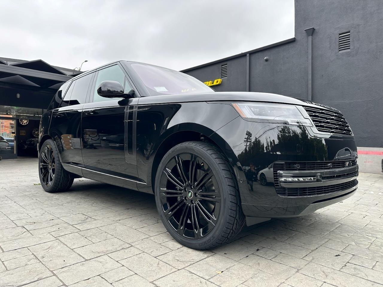 24" wheels for RANGE ROVER FULL SIZE P530 SV AUTOBIOGRAPHY (2023 & UP) 24x10